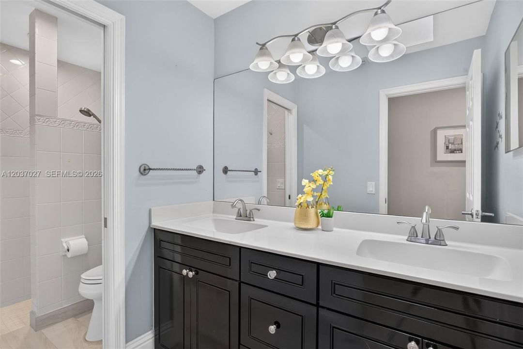 Active With Contract: $999,900 (4 beds, 3 baths, 2664 Square Feet)