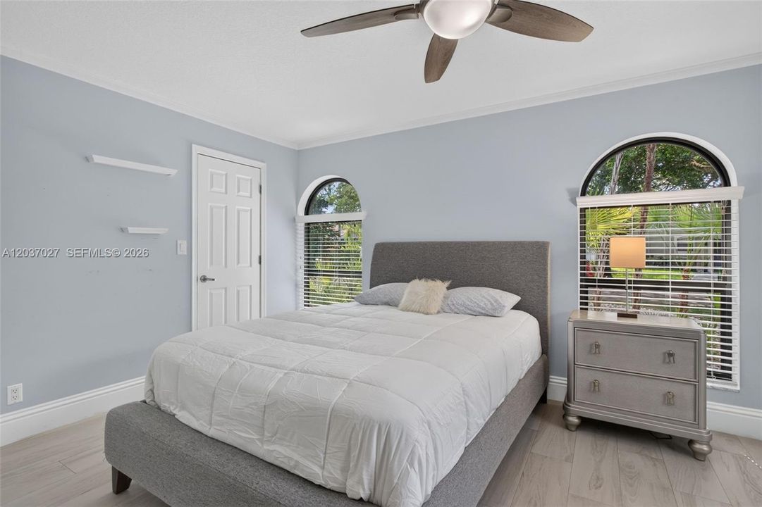 Active With Contract: $999,900 (4 beds, 3 baths, 2664 Square Feet)