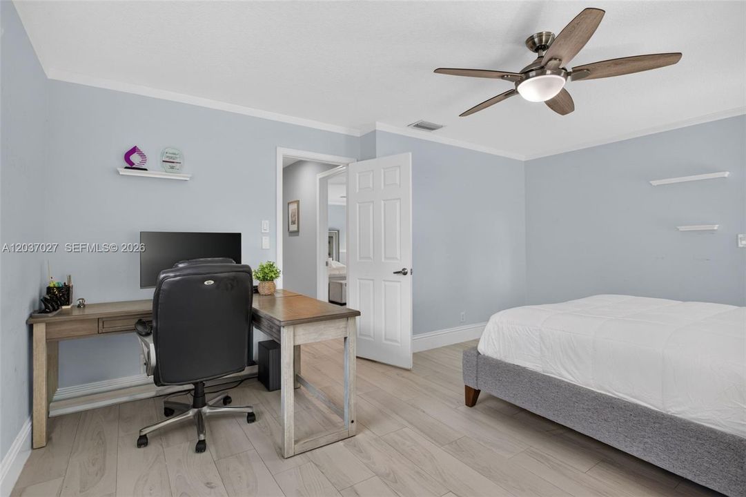 Active With Contract: $999,900 (4 beds, 3 baths, 2664 Square Feet)