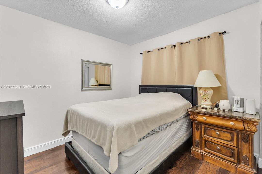 For Sale: $499,900 (3 beds, 2 baths, 1191 Square Feet)