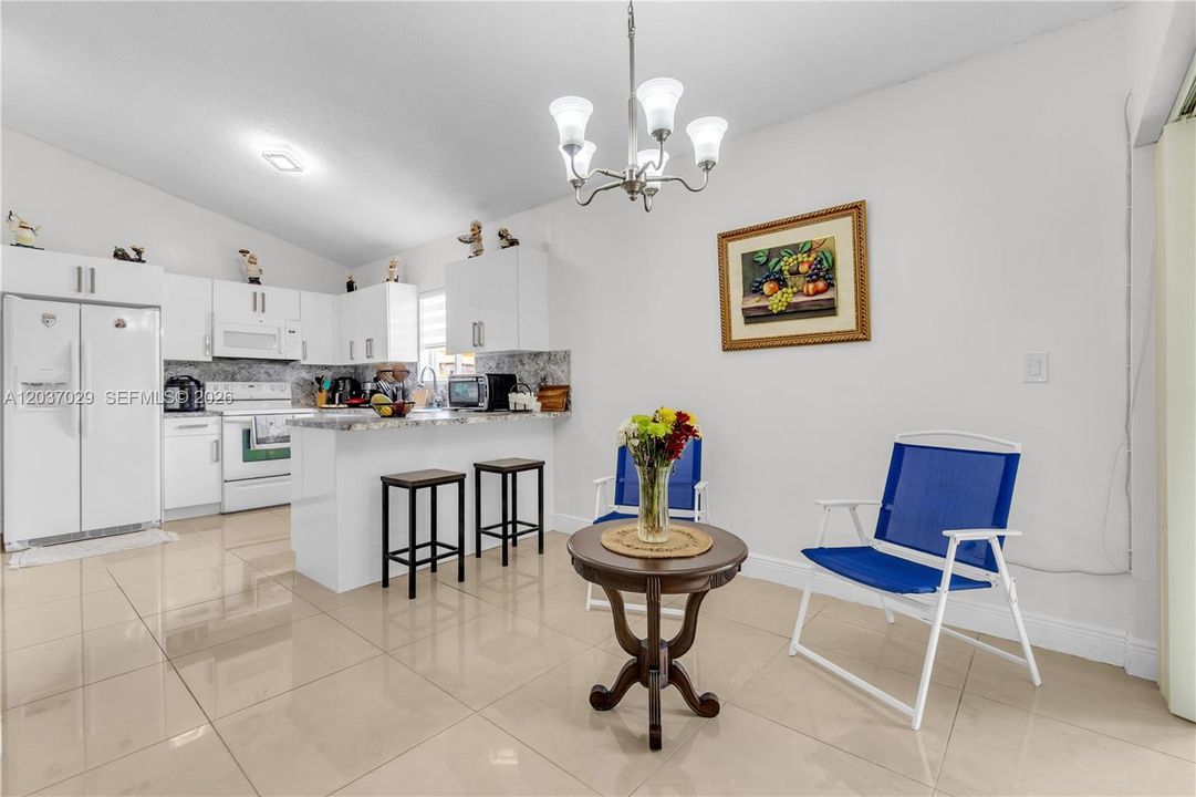For Sale: $499,900 (3 beds, 2 baths, 1191 Square Feet)