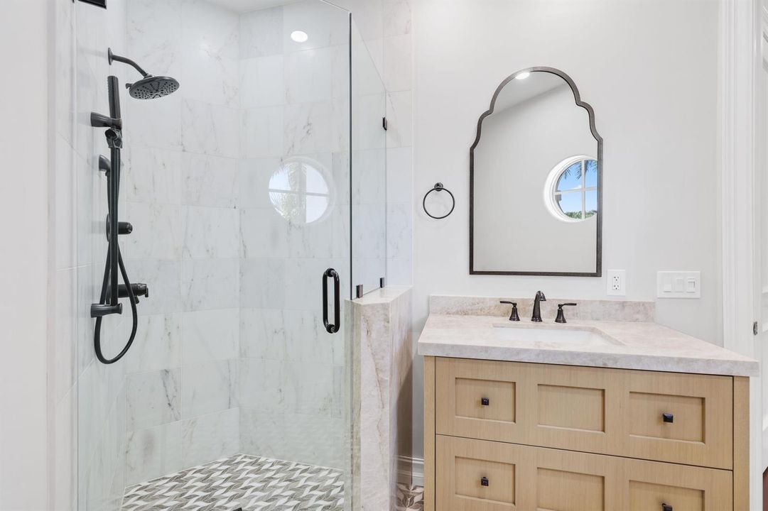 Guest Room 3 Bath