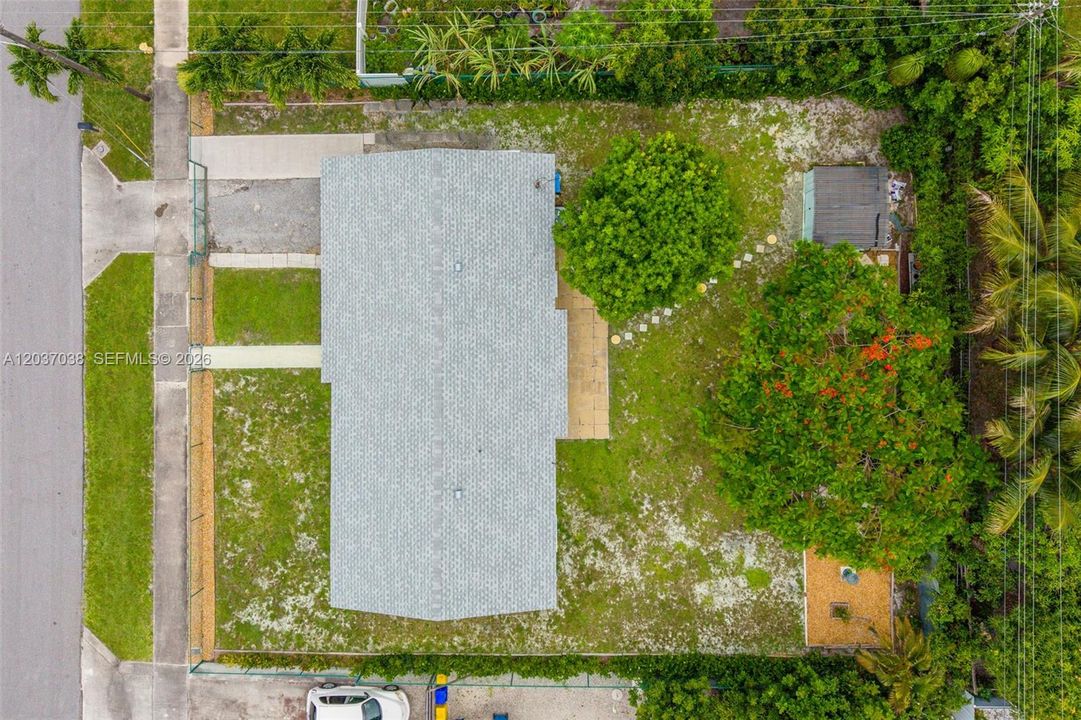 На продажу: $445,000 (4 спален, 2 ванн, 1240 Квадратных фут)