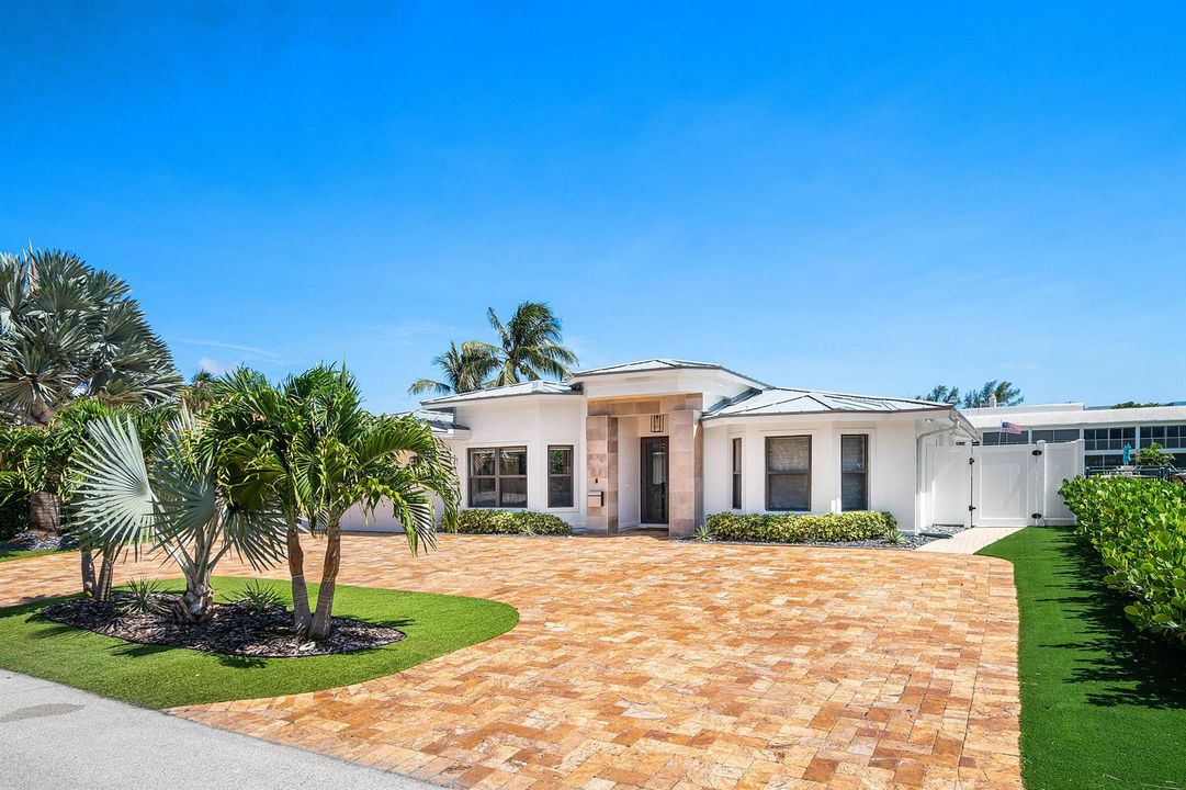 001-680HarbourDrive-BocaRaton-FL-33431-F
