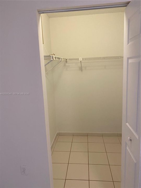 En Renta: $2,250 (2 camas, 2 baños, 990 Pies cuadrados)