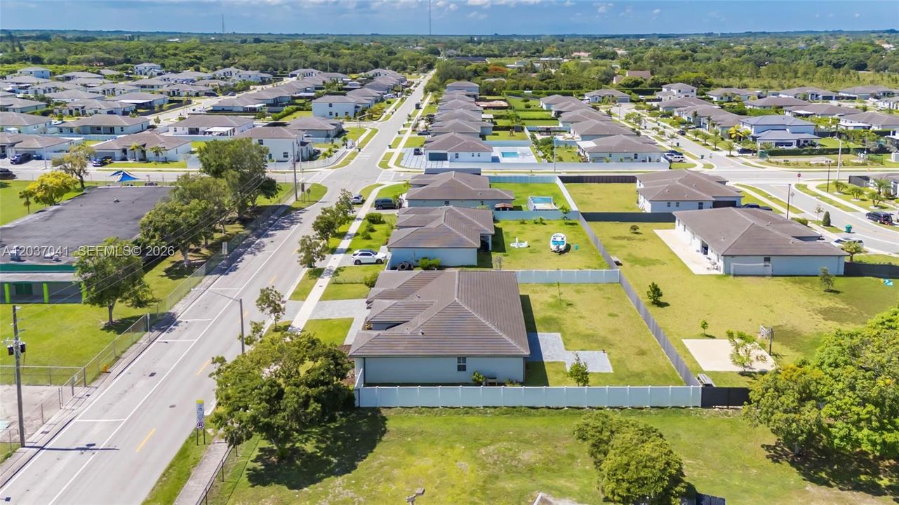 En Venta: $850,000 (5 camas, 4 baños, 2838 Pies cuadrados)