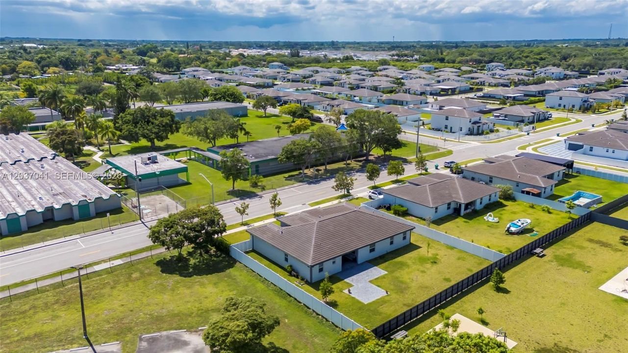 En Venta: $850,000 (5 camas, 4 baños, 2838 Pies cuadrados)