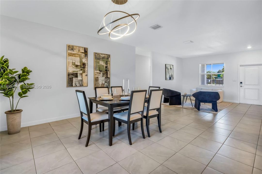 En Venta: $850,000 (5 camas, 4 baños, 2838 Pies cuadrados)