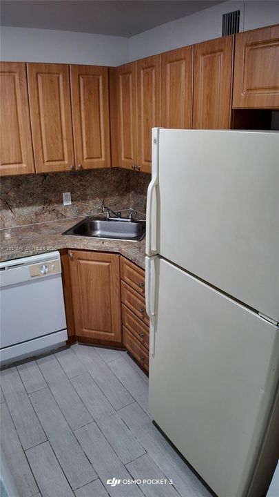 For Rent: $1,700 (1 beds, 1 baths, 434568 Square Feet)