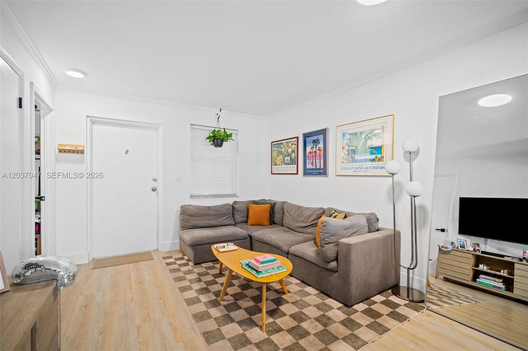 For Rent: $2,800 (2 beds, 2 baths, 625 Square Feet)