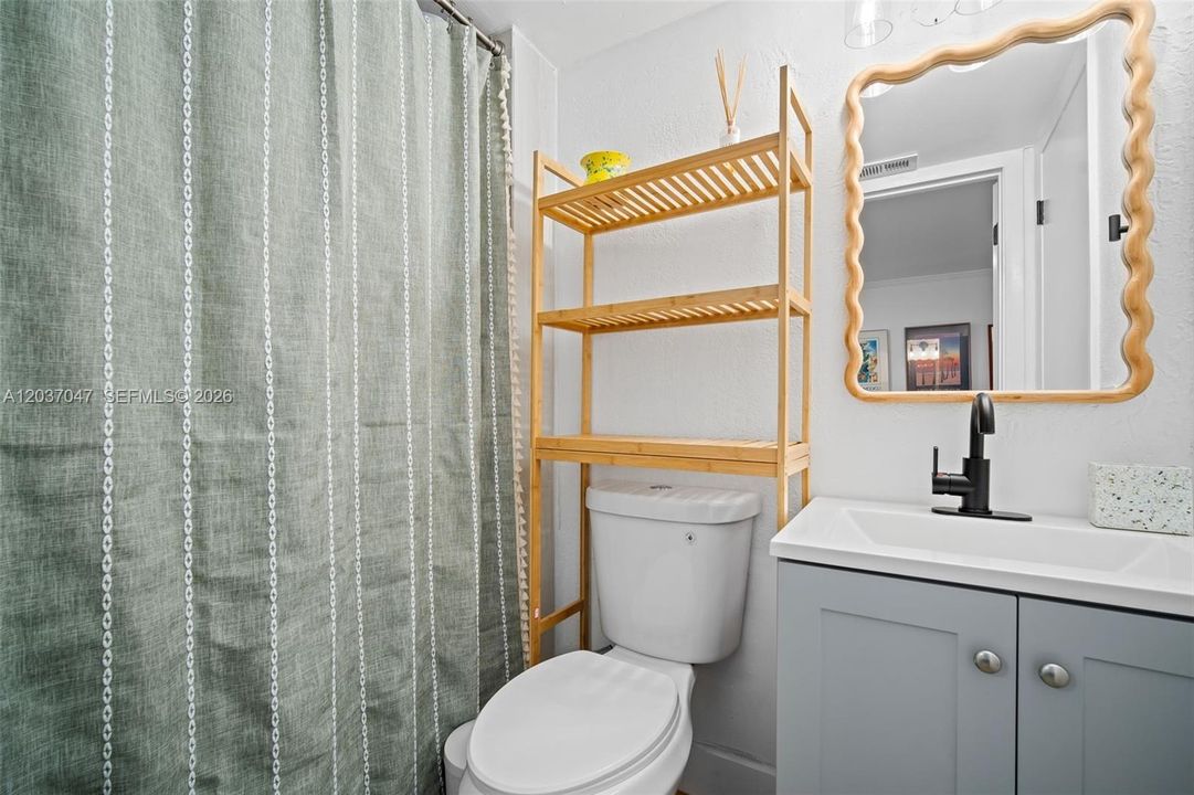 For Rent: $2,800 (2 beds, 2 baths, 625 Square Feet)