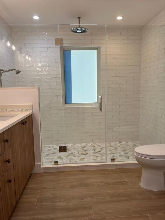 For Rent: $11,000 (5 beds, 3 baths, 2588 Square Feet)