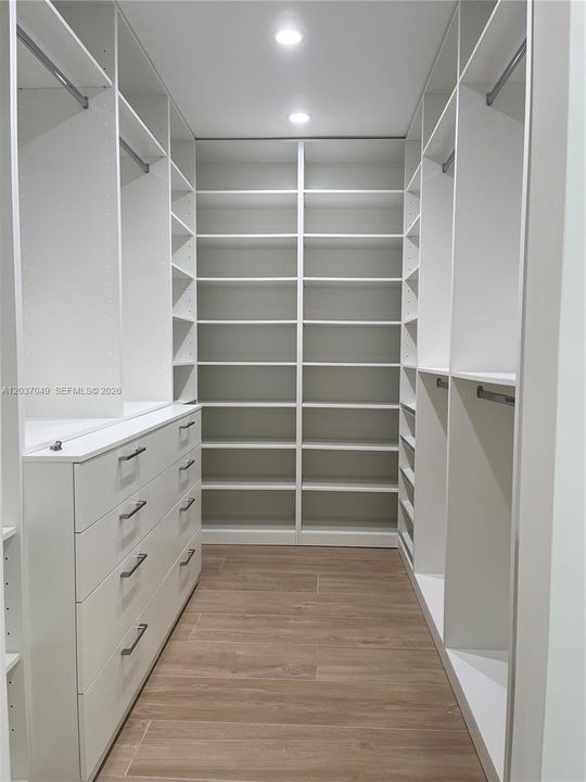 For Rent: $11,000 (5 beds, 3 baths, 2588 Square Feet)
