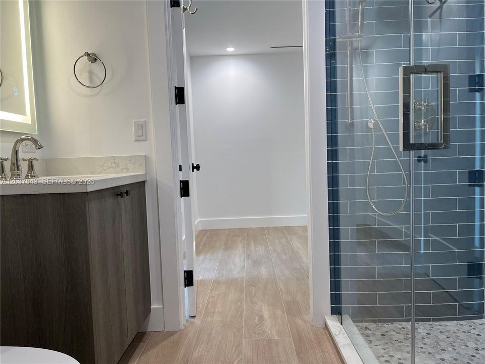 For Rent: $11,000 (5 beds, 3 baths, 2588 Square Feet)