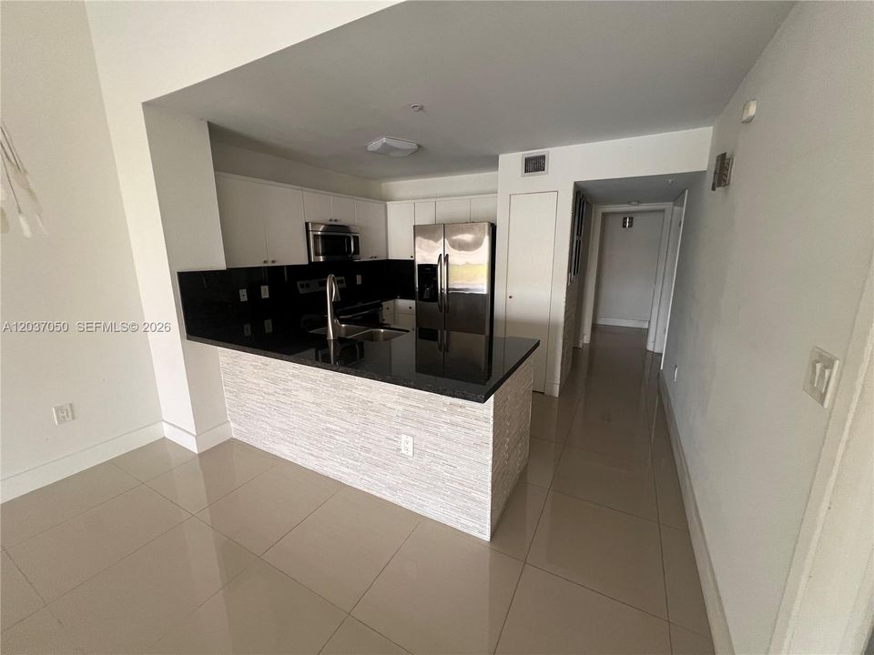 En Renta: $3,000 (3 camas, 2 baños, 1177 Pies cuadrados)