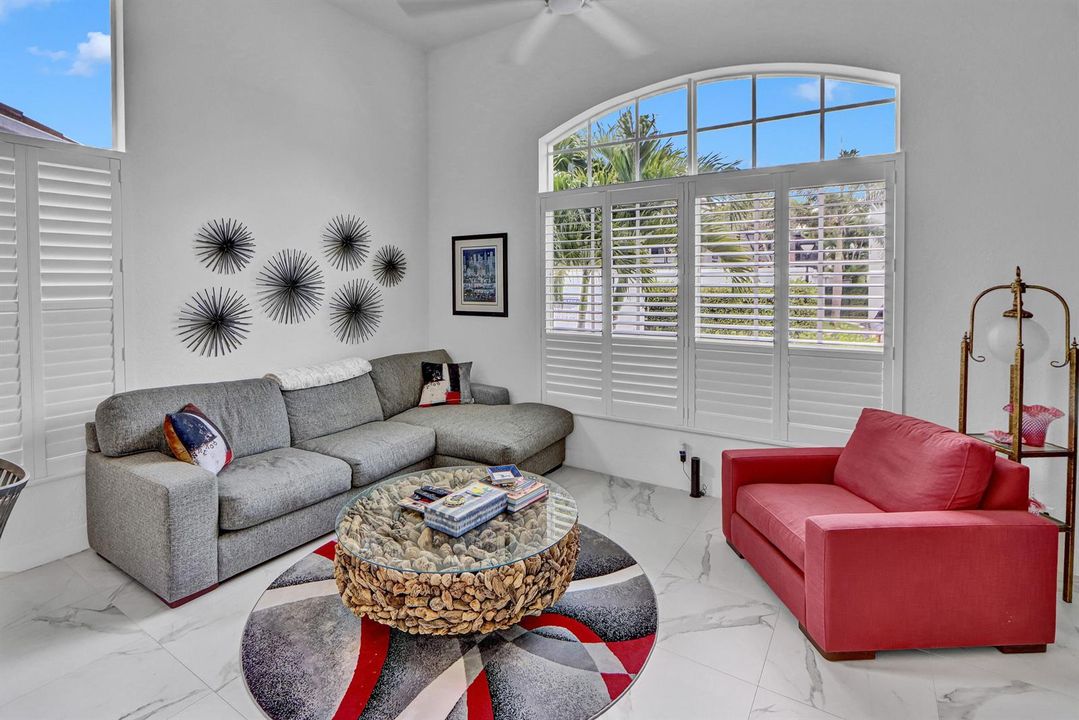 Family Room - 1