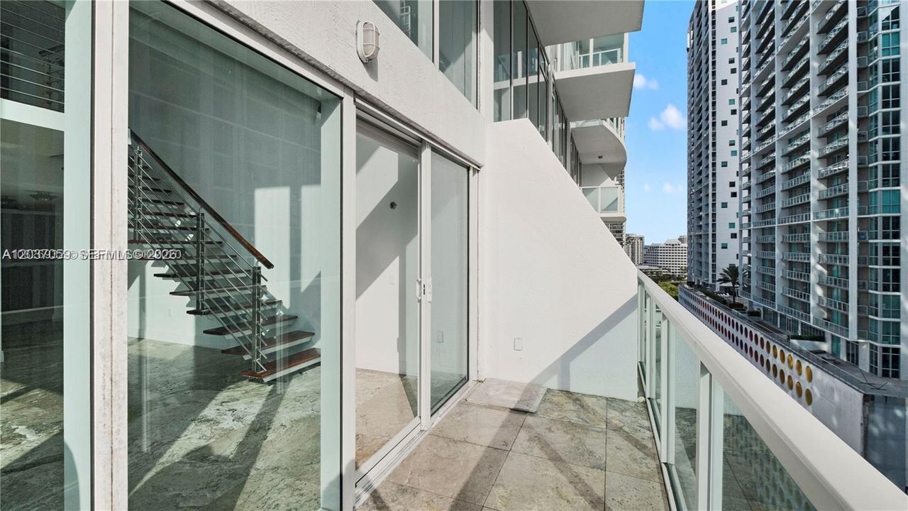 For Rent: $4,500 (2 beds, 2 baths, 1289 Square Feet)
