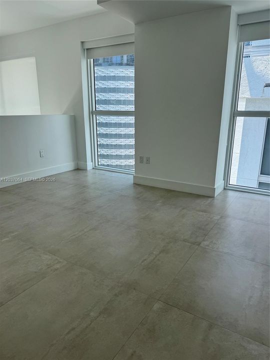 For Rent: $4,250 (1 beds, 1 baths, 1080 Square Feet)