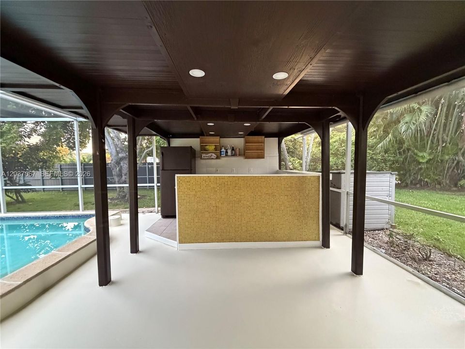 For Rent: $4,500 (3 beds, 2 baths, 1761 Square Feet)