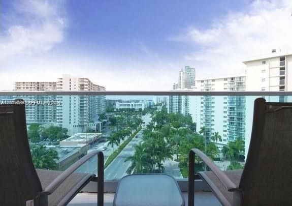 For Sale: $509,000 (1 beds, 1 baths, 1146 Square Feet)