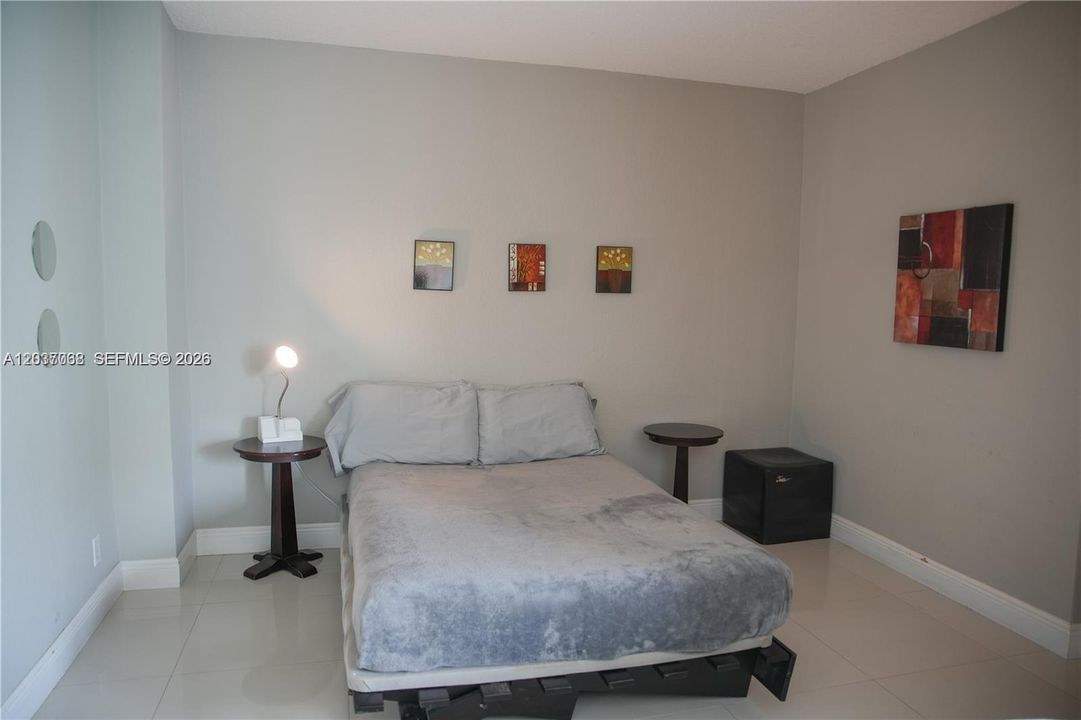 For Sale: $509,000 (1 beds, 1 baths, 1146 Square Feet)