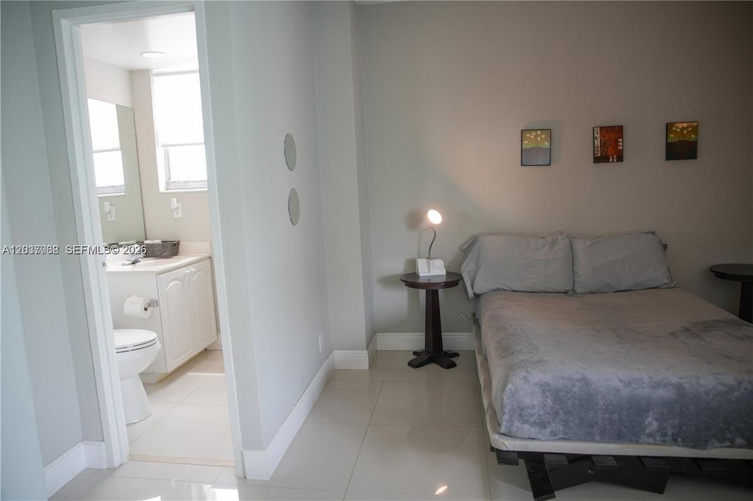 For Sale: $509,000 (1 beds, 1 baths, 1146 Square Feet)