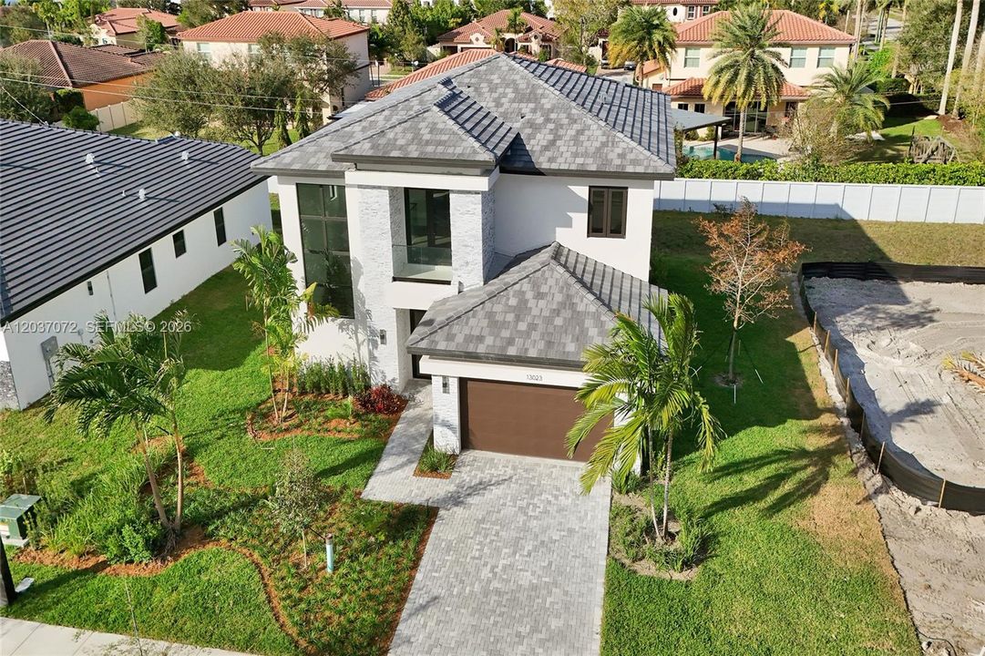 En Venta: $1,550,000 (4 camas, 4 baños, 3079 Pies cuadrados)