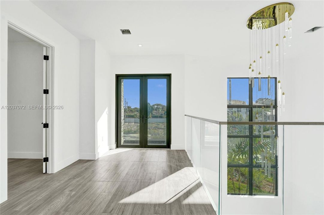En Venta: $1,550,000 (4 camas, 4 baños, 3079 Pies cuadrados)