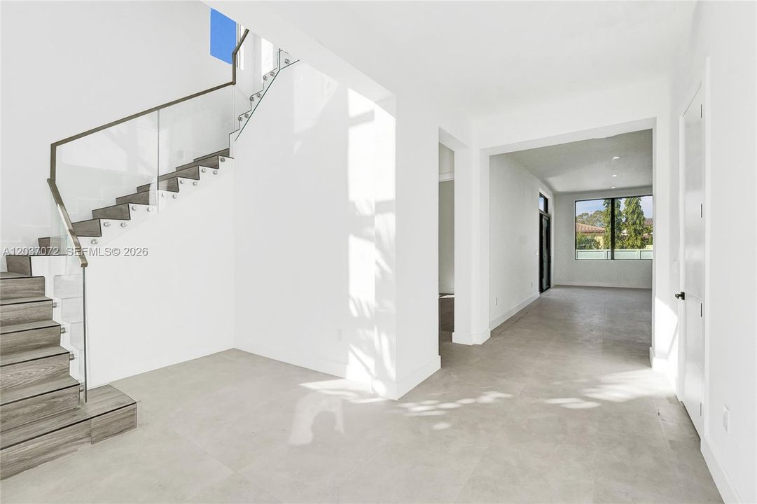 En Venta: $1,550,000 (4 camas, 4 baños, 3079 Pies cuadrados)
