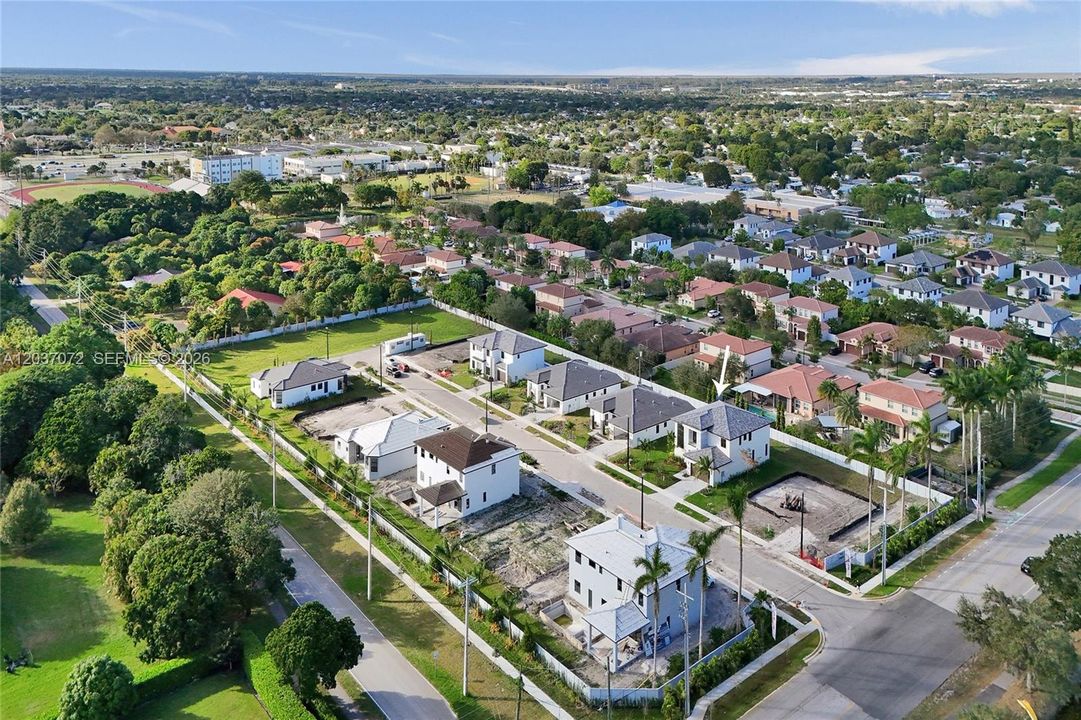 En Venta: $1,550,000 (4 camas, 4 baños, 3079 Pies cuadrados)