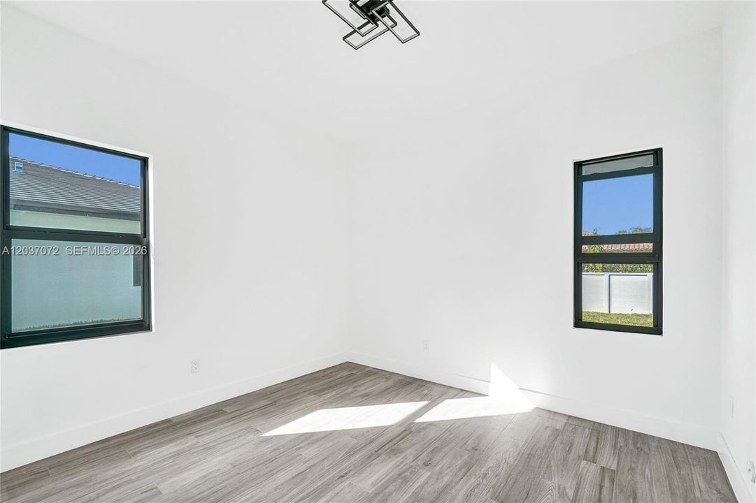 En Venta: $1,550,000 (4 camas, 4 baños, 3079 Pies cuadrados)