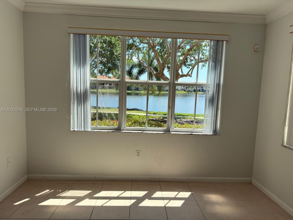 For Rent: $2,550 (2 beds, 2 baths, 1118 Square Feet)