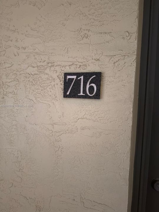 For Rent: $2,550 (2 beds, 2 baths, 1118 Square Feet)