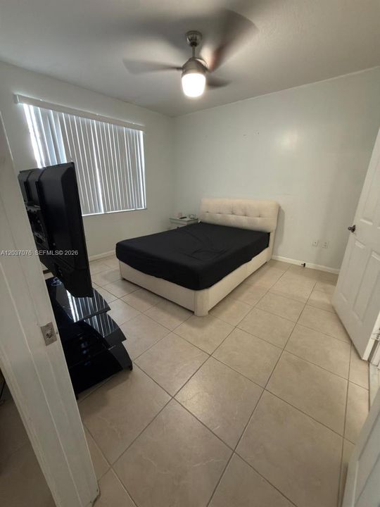 For Rent: $2,550 (2 beds, 2 baths, 1118 Square Feet)