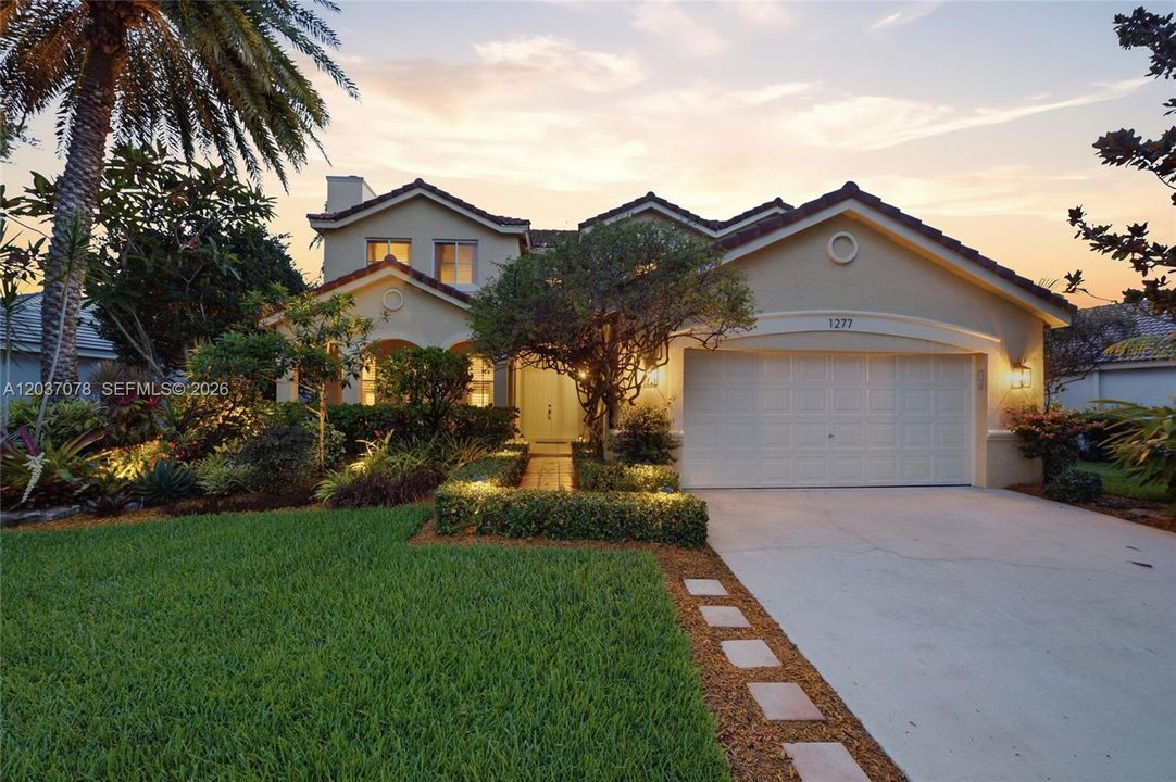For Sale: $1,195,000 (5 beds, 3 baths, 2679 Square Feet)