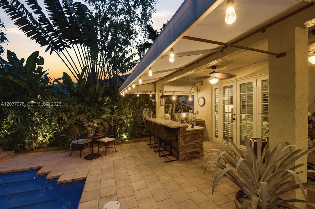 For Sale: $1,195,000 (5 beds, 3 baths, 2679 Square Feet)