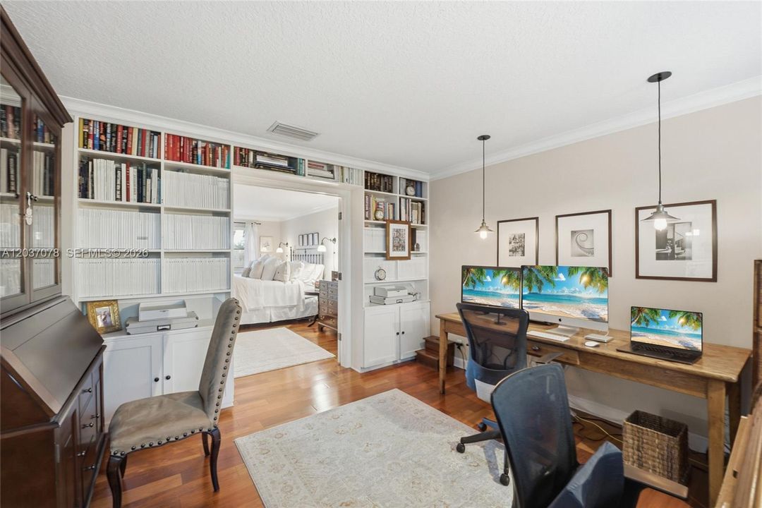 For Sale: $1,195,000 (5 beds, 3 baths, 2679 Square Feet)