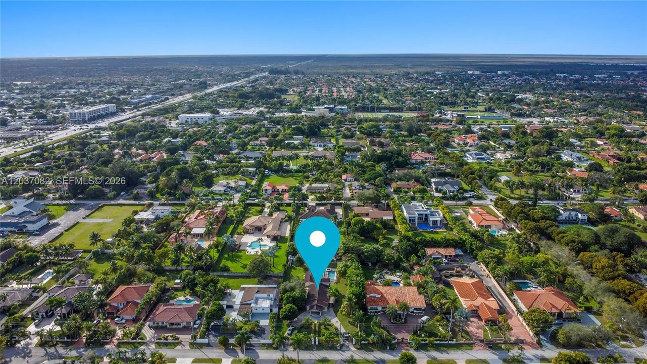 En Venta: $2,250,000 (4 camas, 2 baños, 2909 Pies cuadrados)