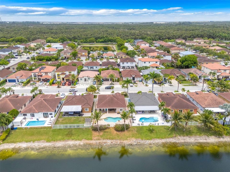 На продажу: $695,000 (3 спален, 2 ванн, 1490 Квадратных фут)
