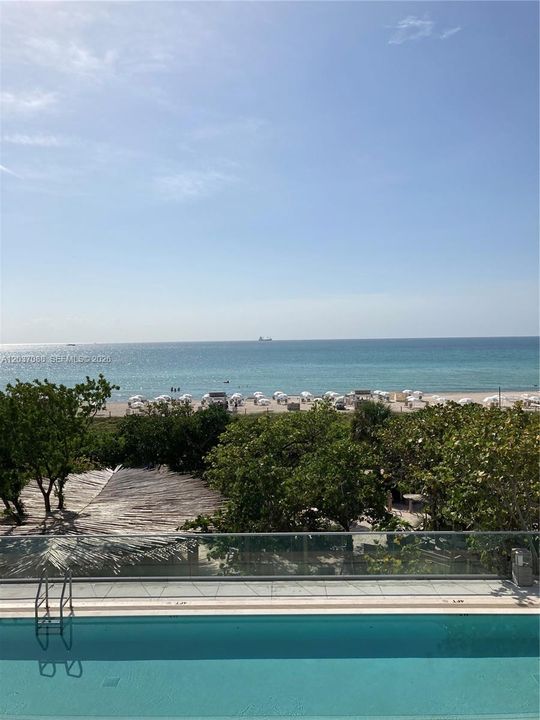 For Rent: $4,000 (0 beds, 1 baths, 760 Square Feet)