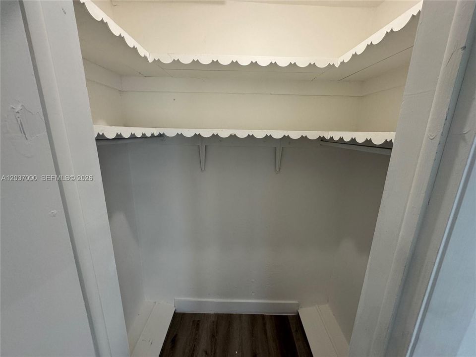 For Sale: $255,000 (2 beds, 2 baths, 1100 Square Feet)