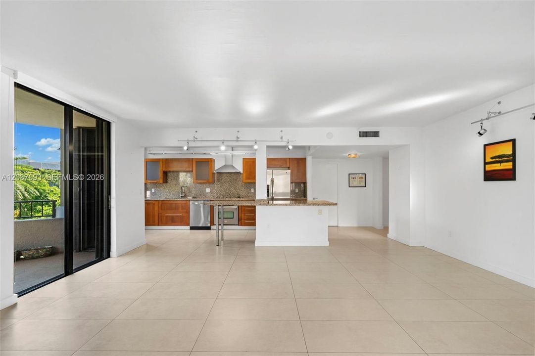 For Rent: $7,800 (3 beds, 2 baths, 1820 Square Feet)