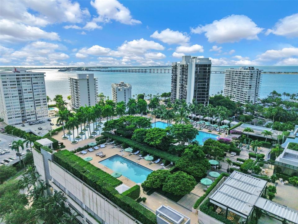 待售: $1,799,000 (2 贝兹, 2 浴室, 1747 平方英尺)