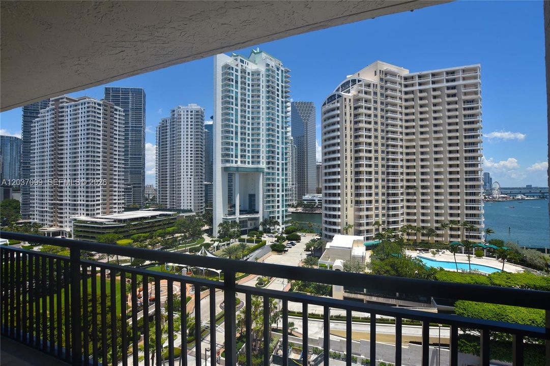 For Rent: $6,200 (3 beds, 3 baths, 1560 Square Feet)