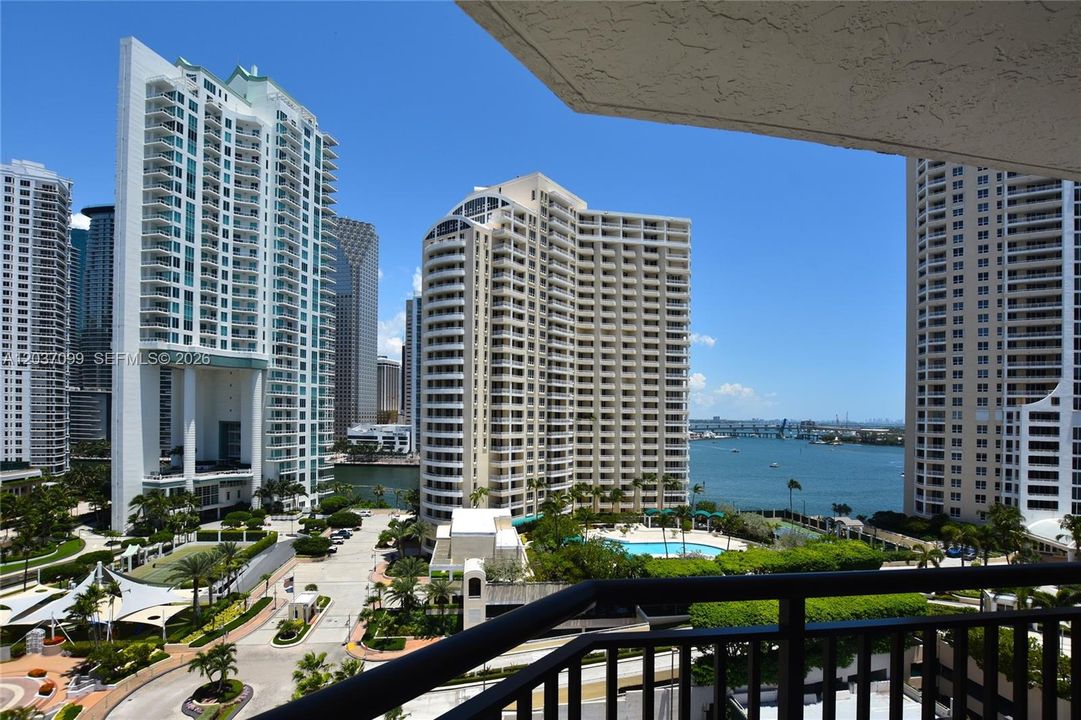 For Rent: $6,200 (3 beds, 3 baths, 1560 Square Feet)