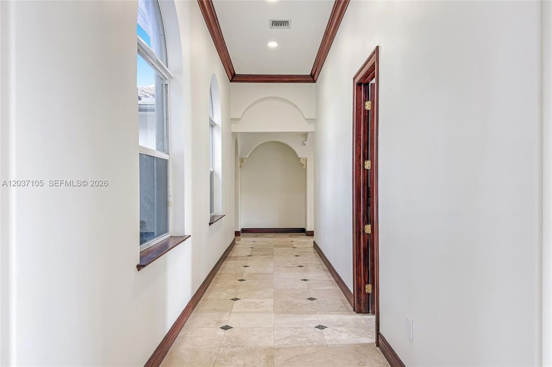 В аренду: $13,990 (7 спален, 6 ванн, 5119 Квадратных фут)