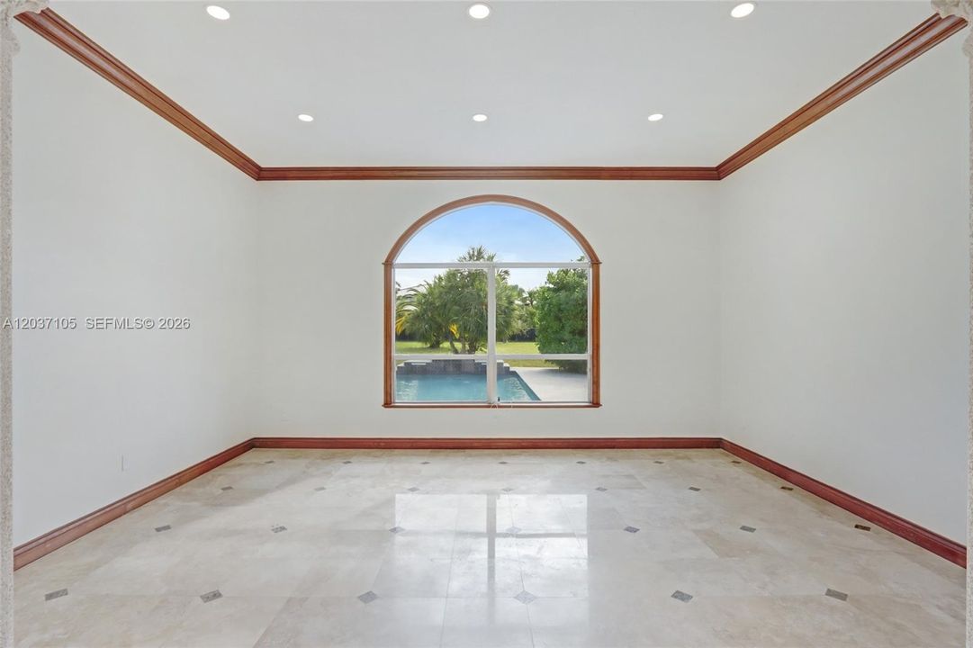 В аренду: $13,990 (7 спален, 6 ванн, 5119 Квадратных фут)
