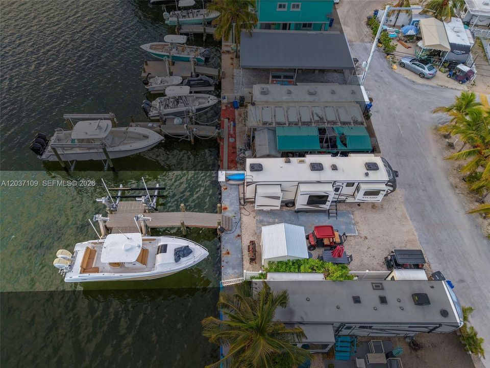 En Venta: $950,000 (0.04 acres)