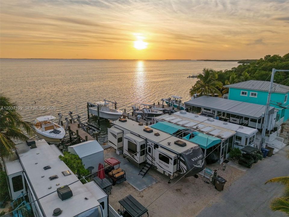 En Venta: $950,000 (0.04 acres)