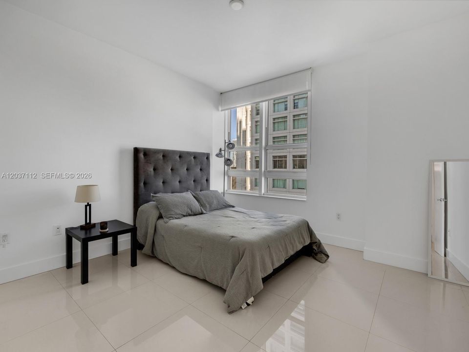 For Rent: $4,600 (2 beds, 2 baths, 1101 Square Feet)